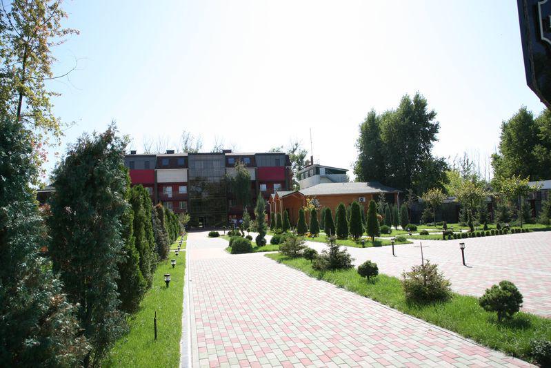 Jardin Park Hotel Rostov-on-Don Exterior photo